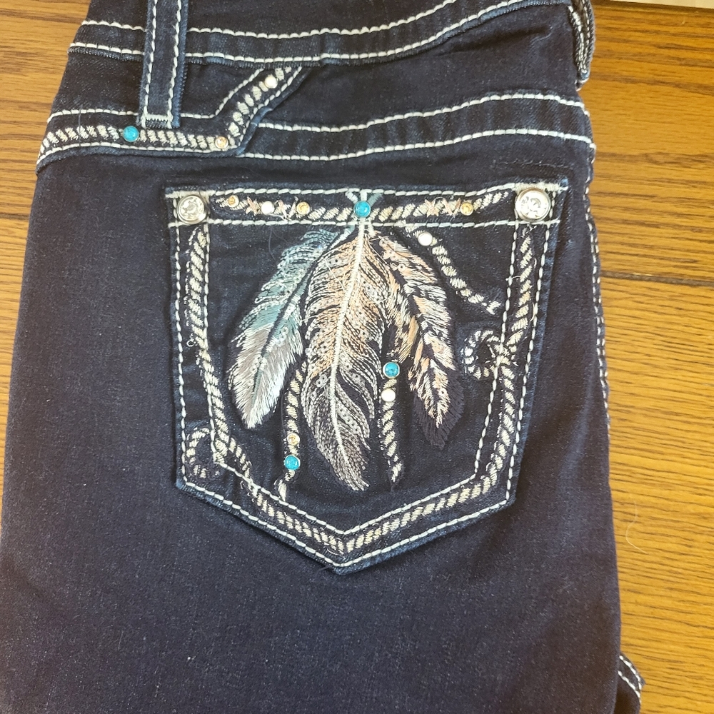 BNWOT*Miss Me Bootcut Jean's